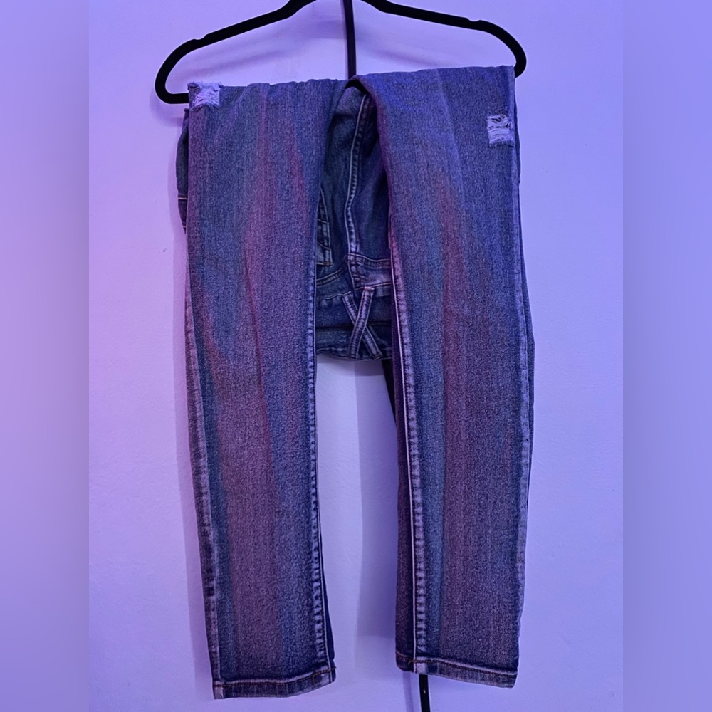 Dark Wash Ripped Skinny Jeans 💙